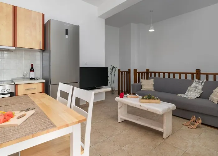 Deluxe Sunrise דירה טריפיטי